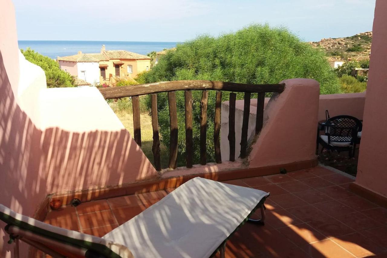 Un Angolo Di Paradiso A Pochi Passi Dal Mare Nel Villaggio Calarossa Isola Rossa Exteriör bild